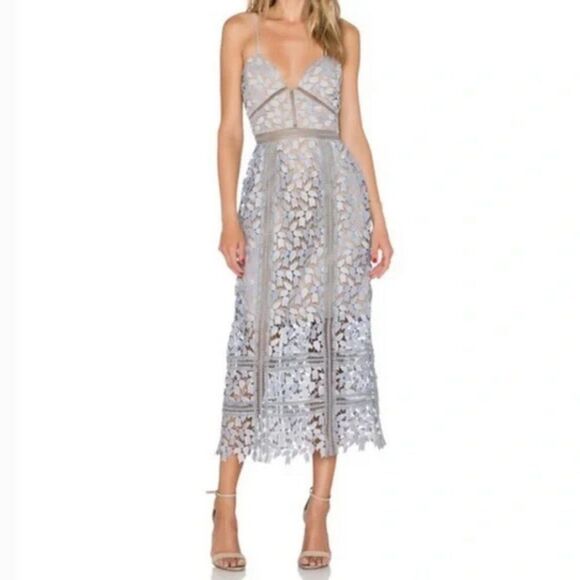 Elliatt x Love Indie Bella Guipure Floral Lace Midi Dress in Periwinkle - Picture 1 of 15
